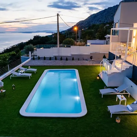 빌라 New 2-bedroom La With Private Heated 33sqm Pool