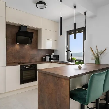 Vila 2-bedroom La With Private Heated 33sqm Pool